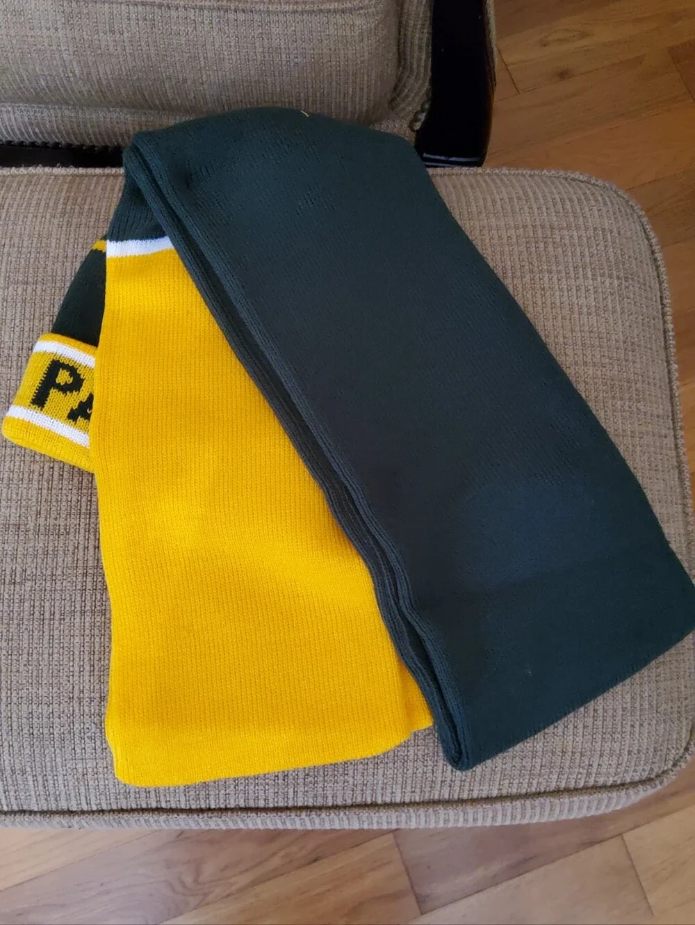 Green Bay Packers Women’s WEAR by Erin Andrews Knit Hat & Scarf Set NWT NFL